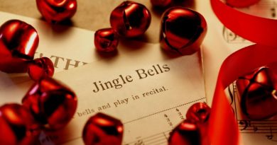 10 bản nhạc Giáng sinh vui nhộn mà bạn nhất định phải nghe trong mùa Noel 2019 10 bản nhạc Giáng sinh vui nhộn mà bạn nhất định phải nghe trong mùa Noel 2019