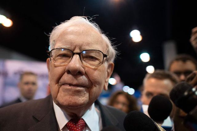 Tỷ phú Warren Buffett nhấn mạnh sai lầm lớn nhất mà mọi người thường mắc phải: Có tiền nhưng không biết sử dụng hợp lý - Ảnh 1.