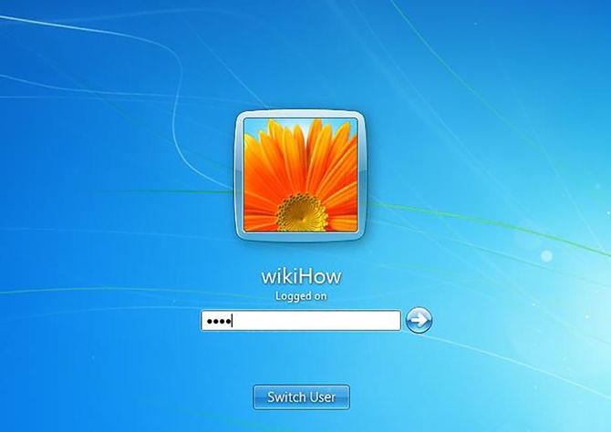 Hình minh họa: thay đổi mật khẩu Windows mà không cần nhớ mật khẩu cũ (1)